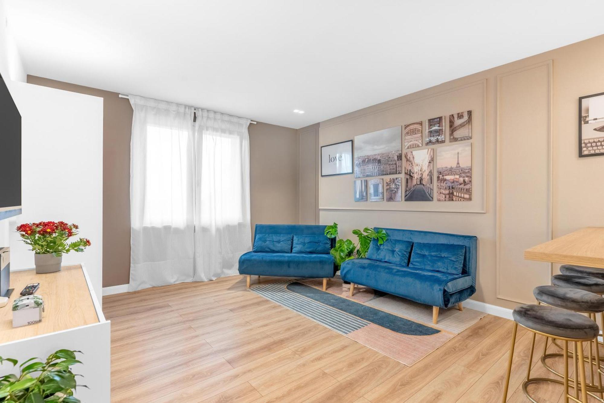 -Free Pool And Parking- Garda House Apartments 카스텔누보델가다 외부 사진